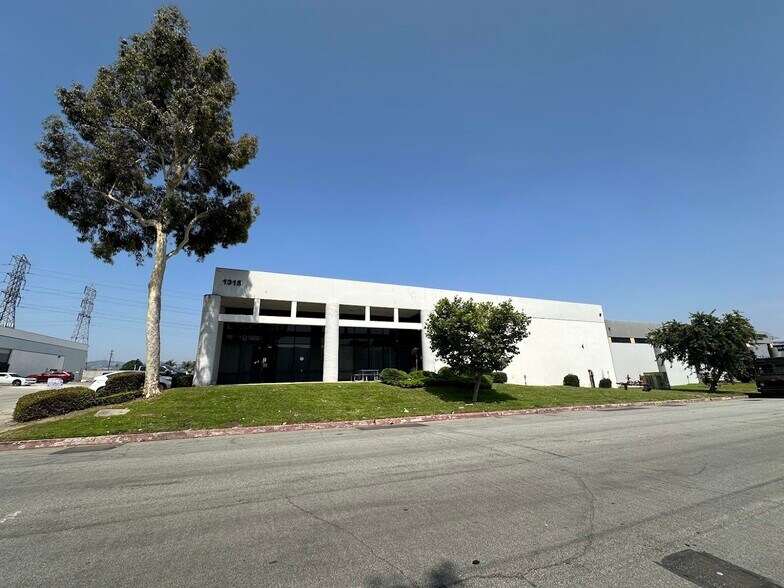 More Photos Of 1315 S Johnson Dr, City of Industry Warehouse For Lease