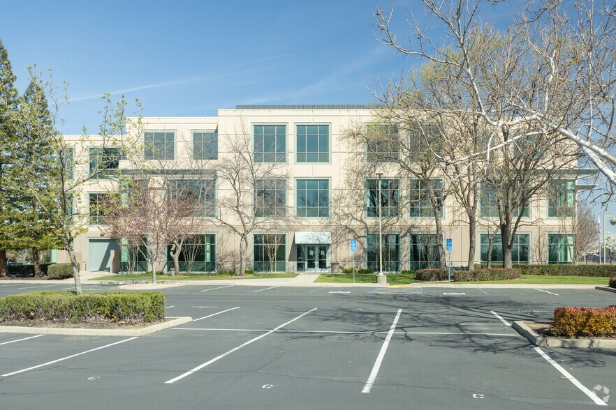 More Photos Of 11971 Foundation Pl, Gold River Office For Lease