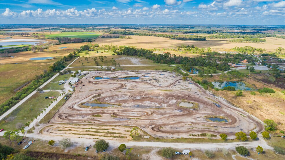 More Photos Of 7543 NE 48th St, Okeechobee Racetrack For Sale