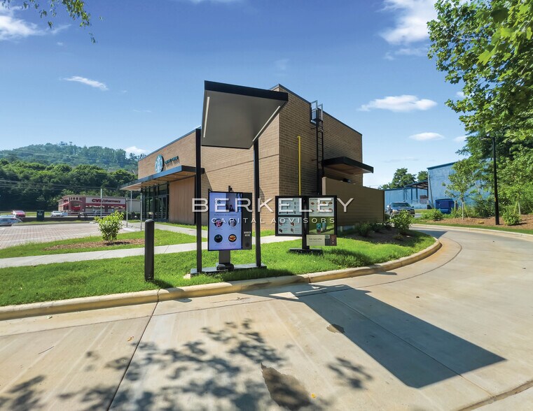 More Photos Of 474 Weaverville Rd, Asheville General Retail For Sale