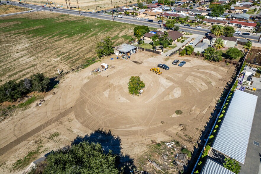 More Photos Of 831 W Lugonia Ave, Redlands Land For Sale