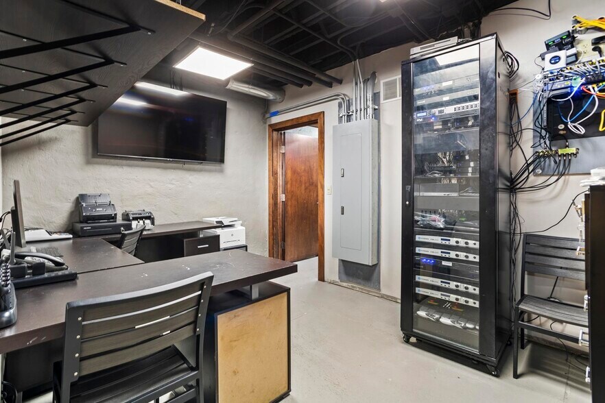 More Photos Of 7 1st St SE, Minot Specialty For Sale