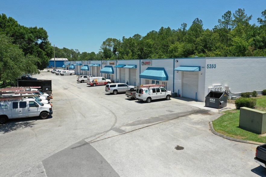 More Photos Of 5355 Ramona Blvd, Jacksonville Unknown For Lease