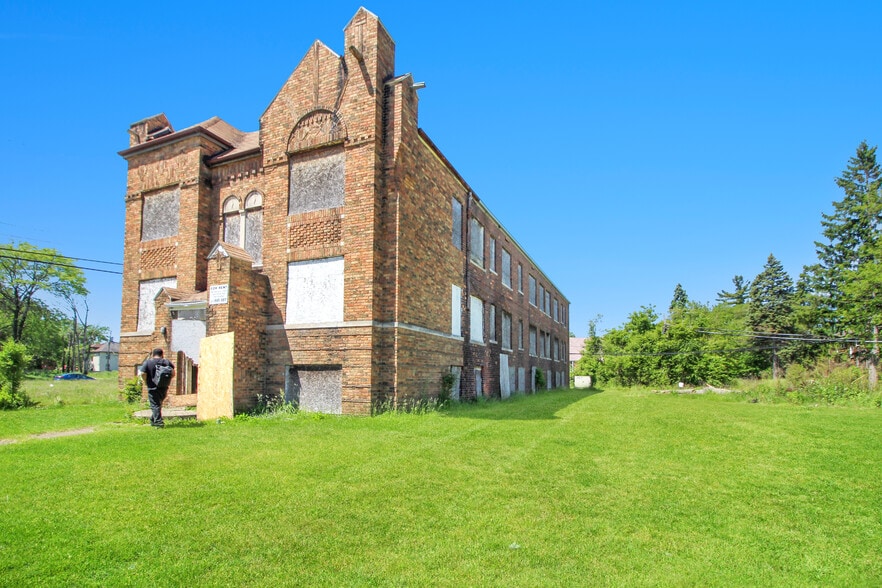 More Photos Of , Detroit Multifamily For Sale