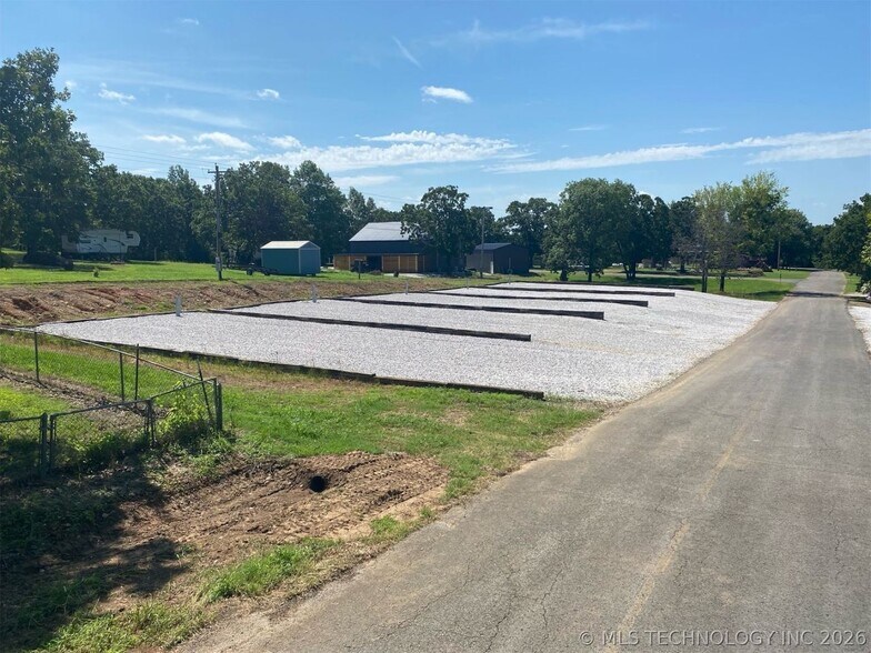 More Photos Of 98144 S 4489 Rd, Vian Trailer Camper Park For Sale