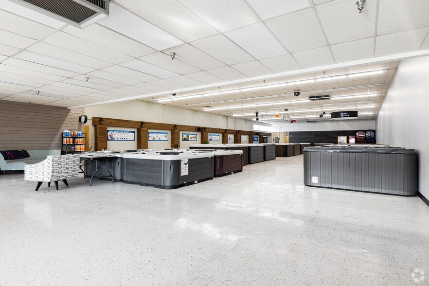 More Photos Of 3225 Washington Blvd, Ogden Storefront For Lease