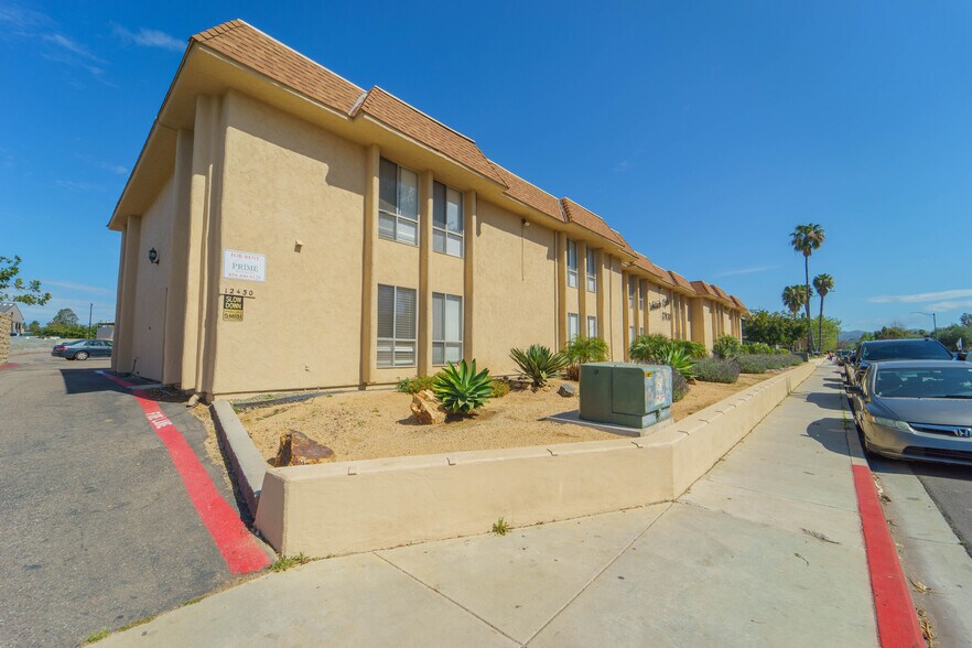 More Photos Of 12430 Oak Knoll Rd, Poway Apartments For Sale