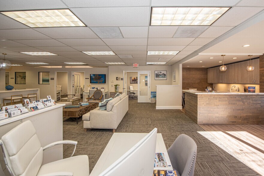 More Photos Of 1312 Camino Del Mar, Del Mar Office For Lease
