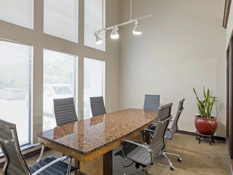 More Photos Of , Oklahoma City Office For Sale