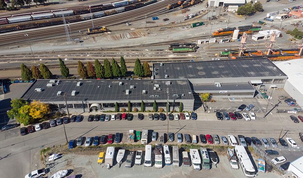 More Photos Of 3401-3441 Thorndyke Ave W, Seattle Light Manufacturing For Lease