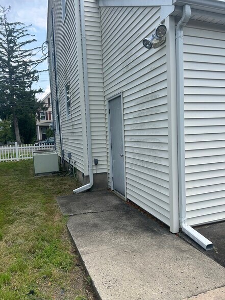 More Photos Of 214 S Main St, Milltown Office For Lease