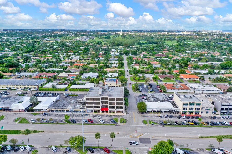 More Photos Of 2691 E Oakland Park Blvd, Fort Lauderdale Office Residential For Lease