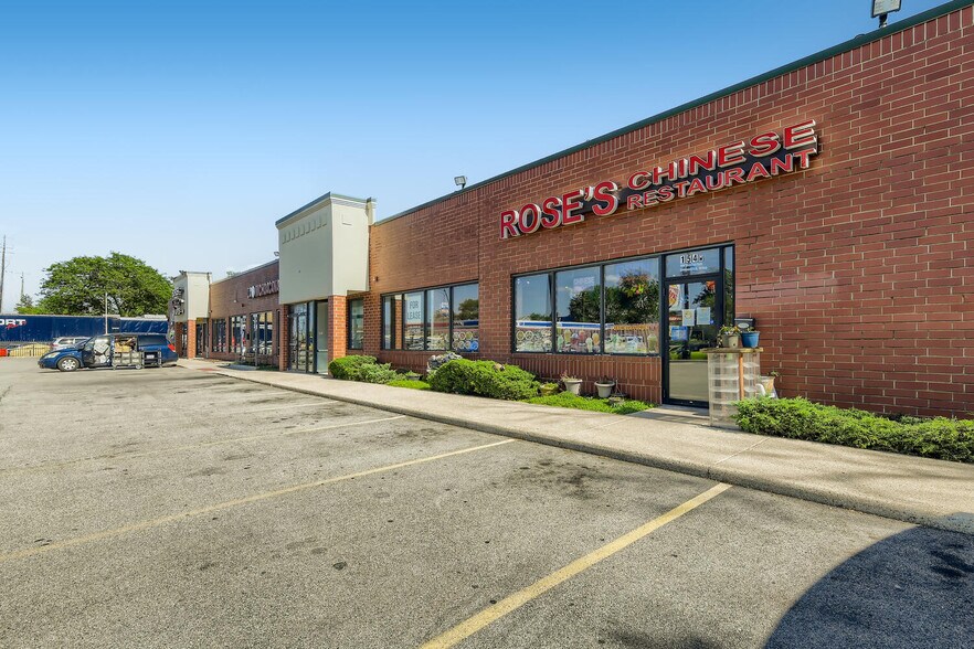 More Photos Of 110-154 W Irving Park Blvd, Bensenville General Retail For Lease