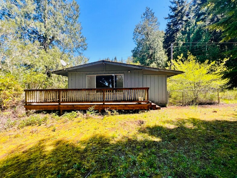 More Photos Of 1190 N Tenmile Lk, Lakeside Trailer Camper Park For Sale