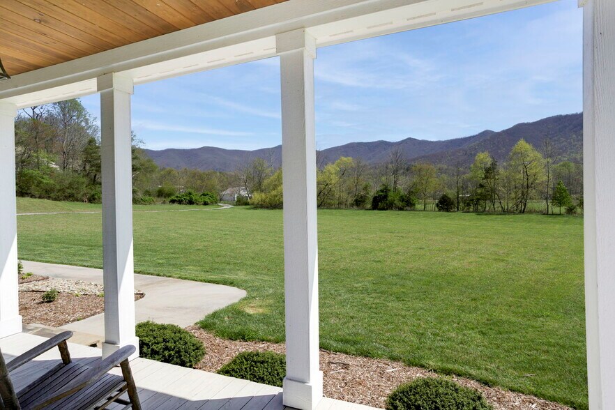 More Photos Of , Young Harris Specialty For Sale