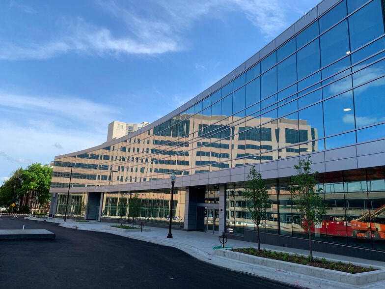 More Photos Of 216 S Pinckney St, Madison Apartments For Lease