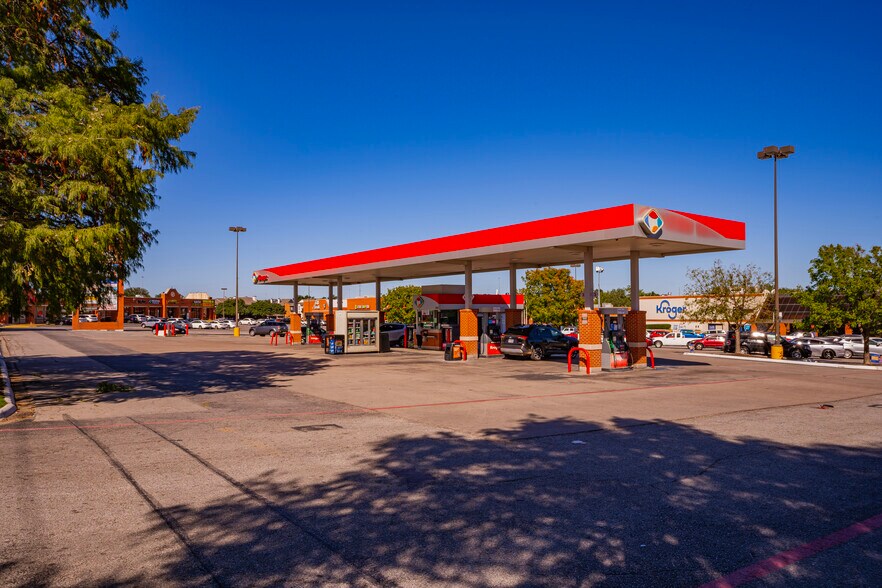 More Photos Of 3600 Gus Thomasson Rd, Mesquite Unknown For Lease