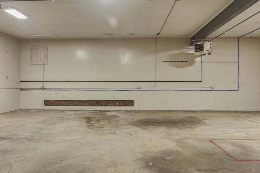 More Photos Of 25 E Pulteney St, Corning Office For Sale