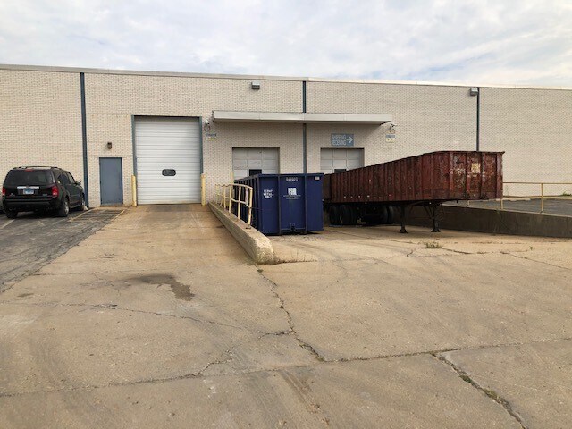 More Photos Of 1111 S Wheeling Rd, Wheeling Warehouse For Sale