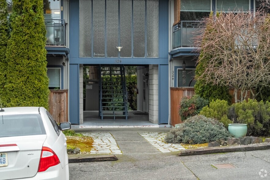 More Photos Of 324 6th Ave S, Kirkland Apartments For Sale