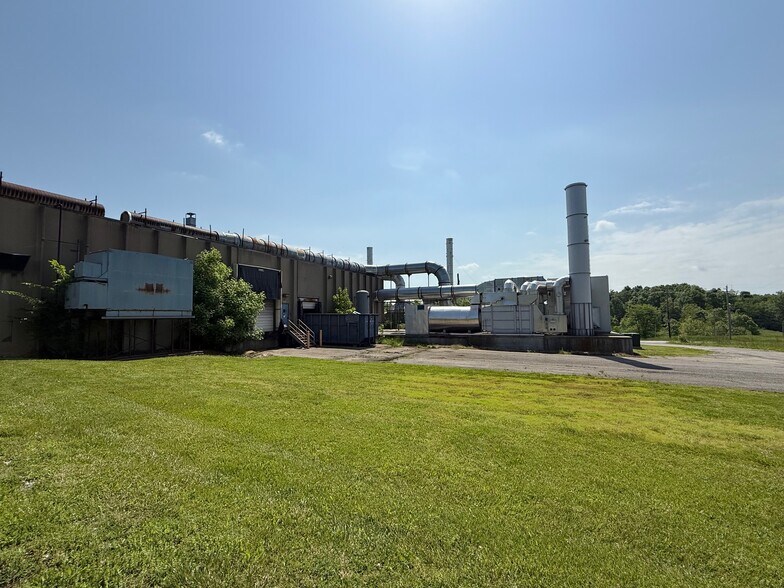 More Photos Of 107 Industrial Rd, Williamstown Manufacturing For Sale
