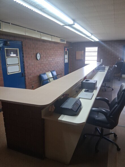 More Photos Of 4453 Broadway, Macon-Bibb Distribution For Lease