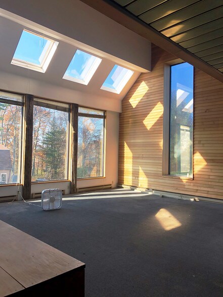 More Photos Of 400 Riverside St, Portland Medical For Lease