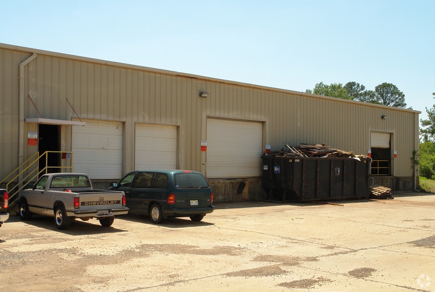 More Photos Of 5000 Highway 80 E, Pearl Warehouse For Lease