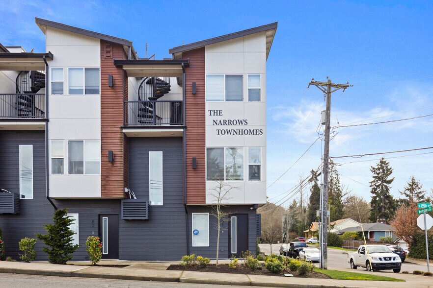 More Photos Of 8524 19th St W, Tacoma Apartments For Sale