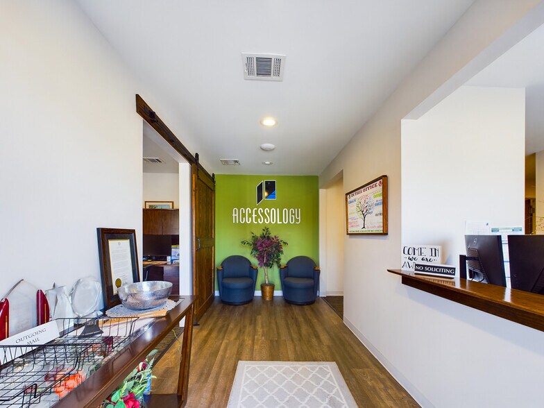 More Photos Of 1407 W University Dr, McKinney Medical For Sale