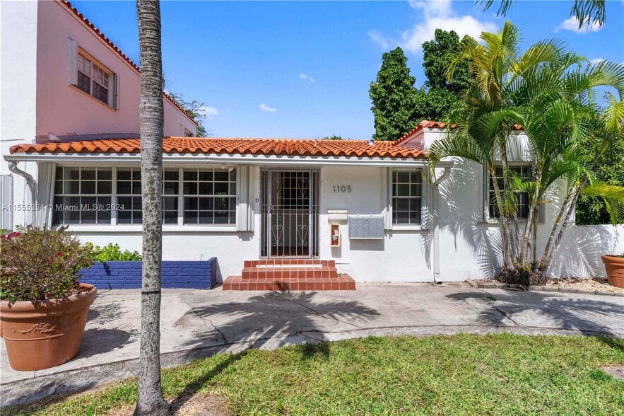 More Photos Of 1105 NE 119th St, Biscayne Park Apartments For Sale