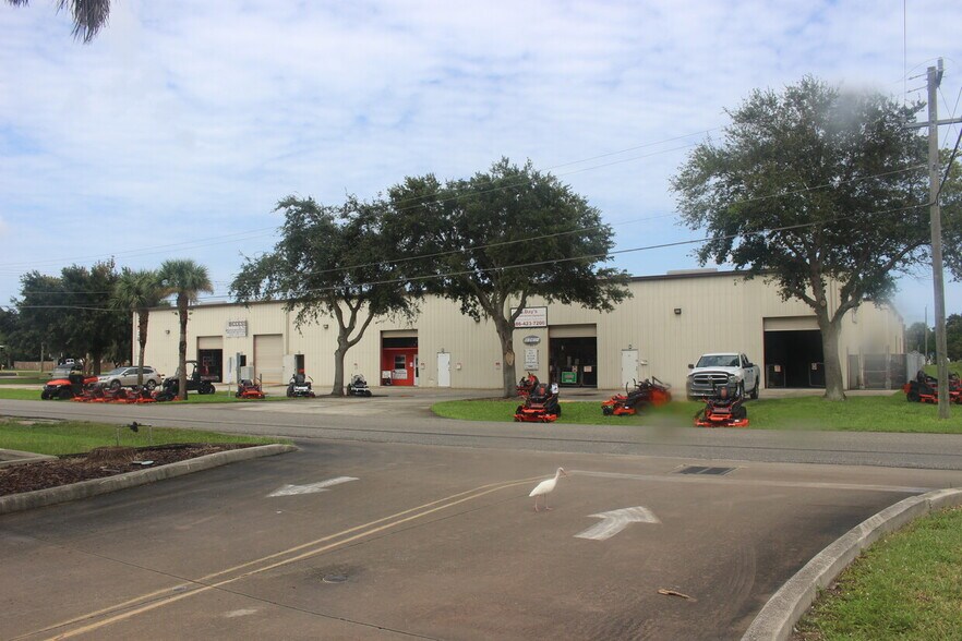 More Photos Of 1731 Fern Palm Dr, Edgewater Warehouse For Sale