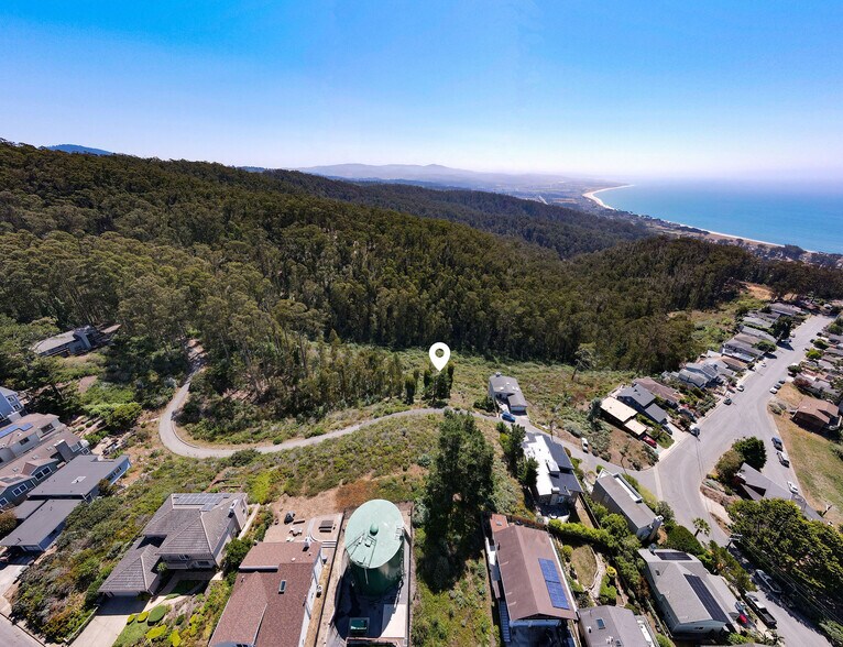 More Photos Of 124 Dolphine ave, El Granada Land For Sale