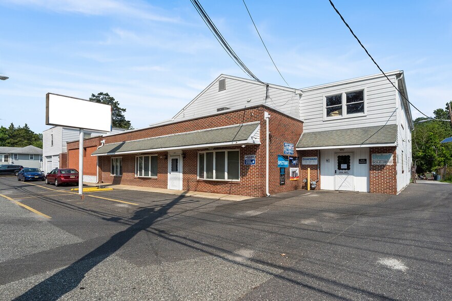 More Photos Of 257 W Nicholson Rd, Audubon Office For Sale