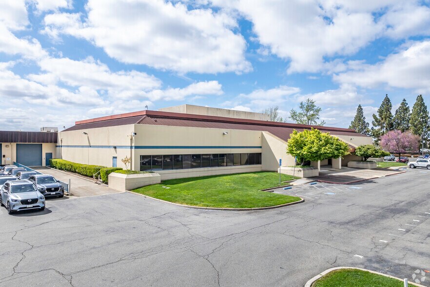 Primary Photo Of 201 N Sunrise Ave, Roseville Research And Development For Sale