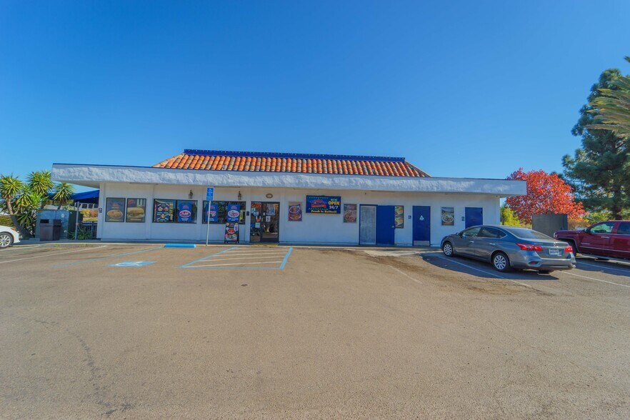 More Photos Of 580 S Pacific St, San Marcos Fast Food For Sale