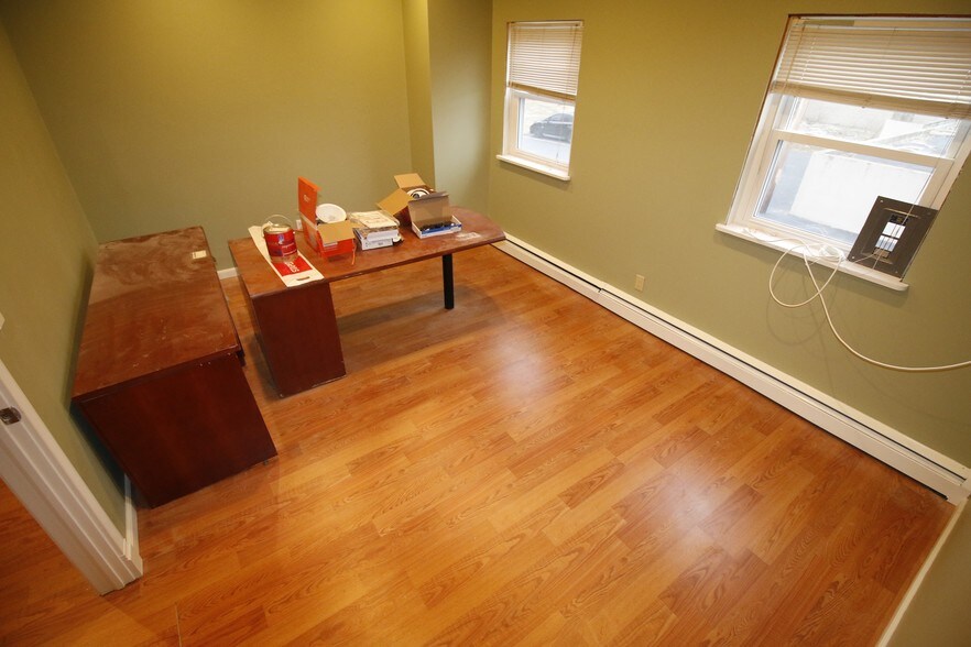 More Photos Of 5145 Pleasant Ave, Fairfield Freestanding For Sale