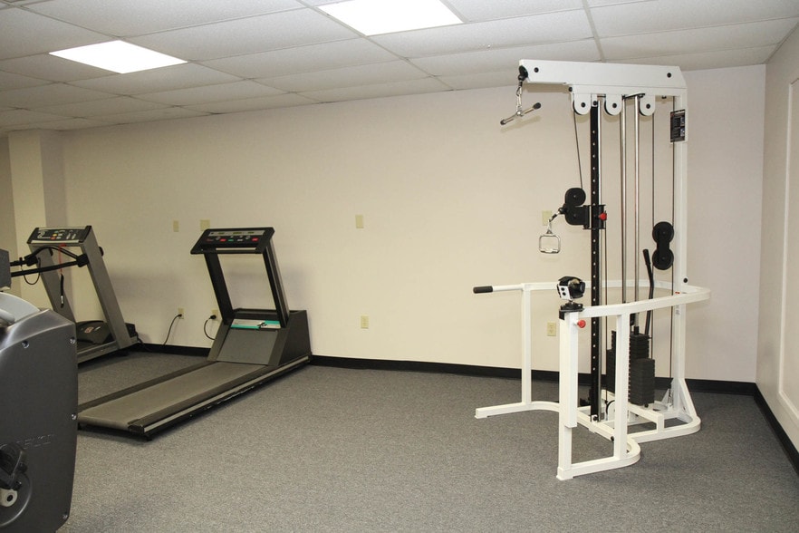 More Photos Of 1356 Washington St, Bath Storefront Retail Office For Lease