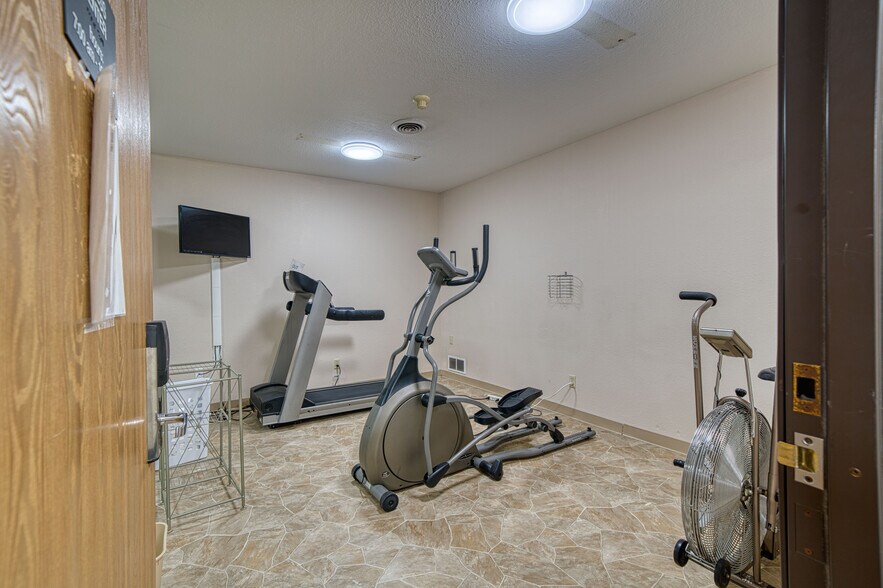 More Photos Of 2600 Whitewood Service Rd, Sturgis Hotel For Sale