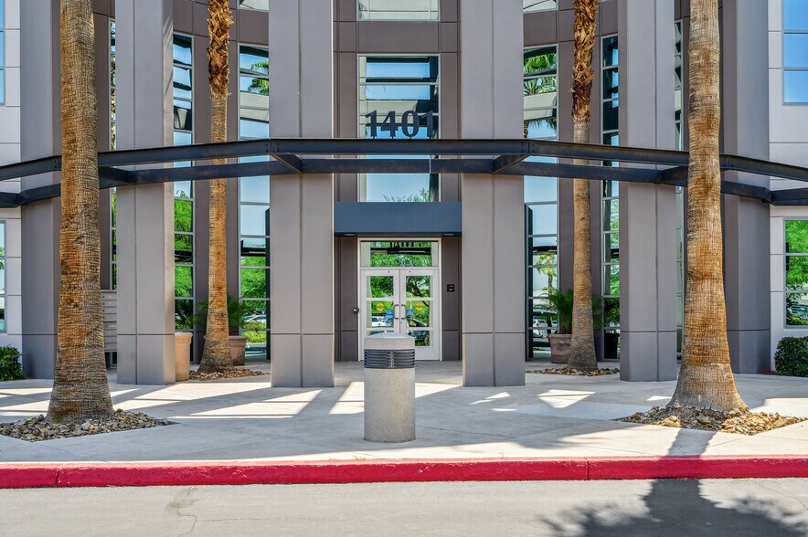 More Photos Of 1401 N Green Valley Pky, Henderson Medical For Lease