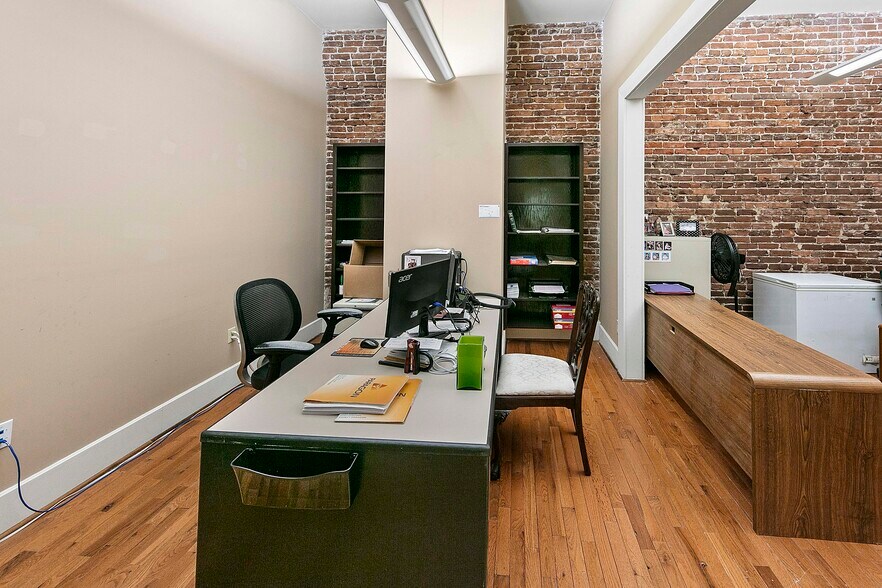 More Photos Of 418 S Gay St, Knoxville Office Residential For Sale