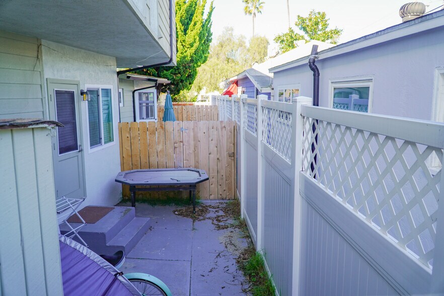 More Photos Of 209-217 C Ave, Coronado Apartments For Sale