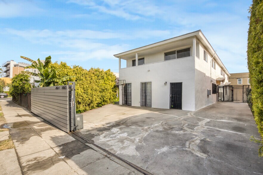 Primary Photo Of 2808 S Norton Ave, Los Angeles Apartments For Sale