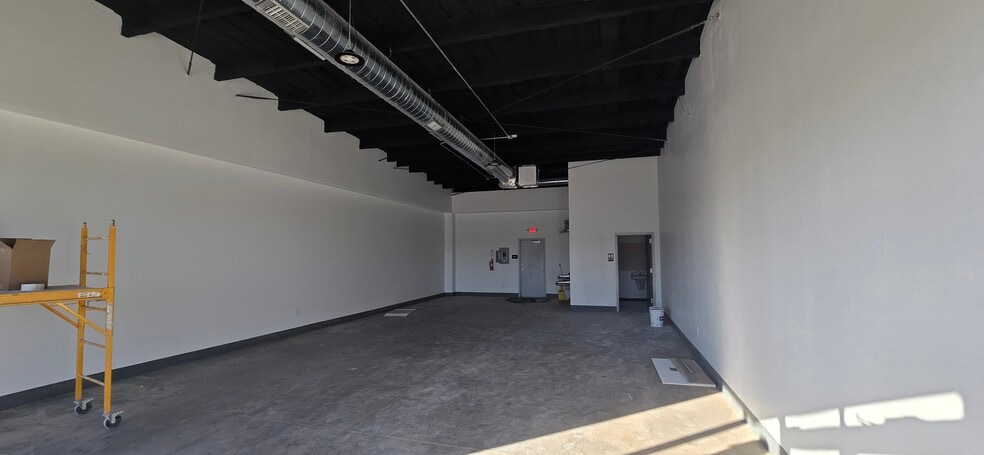 More Photos Of 1341 SW 59th St, Oklahoma City General Retail For Lease
