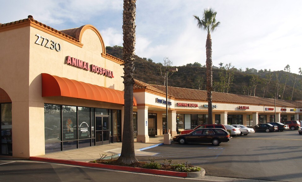 More Photos Of 27200-27240 La Paz Rd, Mission Viejo Unknown For Lease