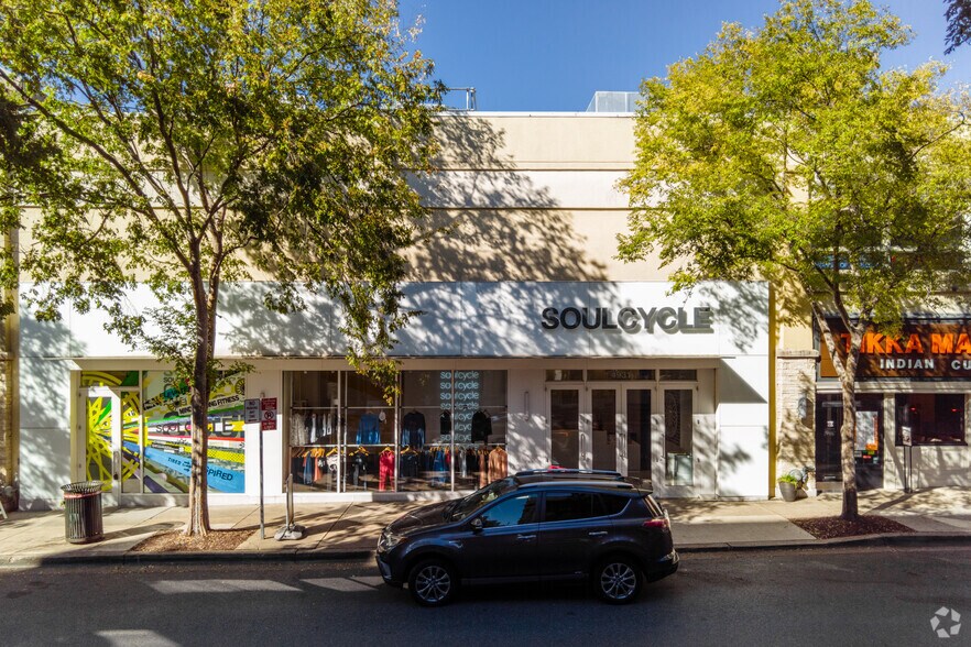 More Photos Of 4915-4929 Elm St, Bethesda Storefront For Lease