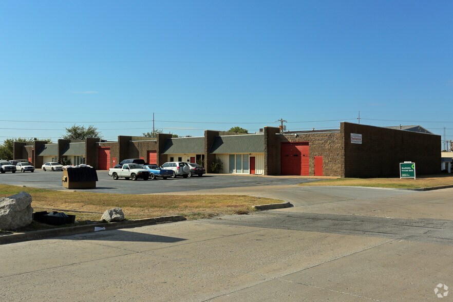 Primary Photo Of 6972 E 38th St, Tulsa Warehouse For Lease