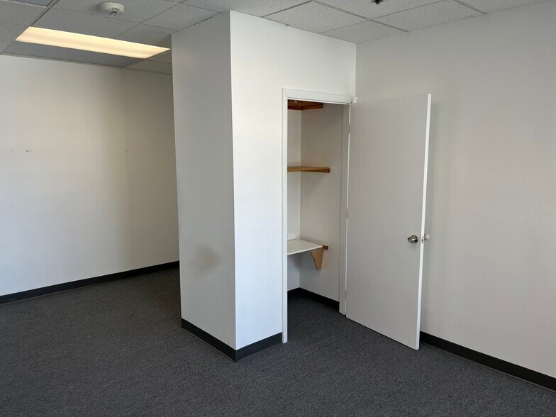 More Photos Of 150 SE 2nd Ave, Miami Coworking Space