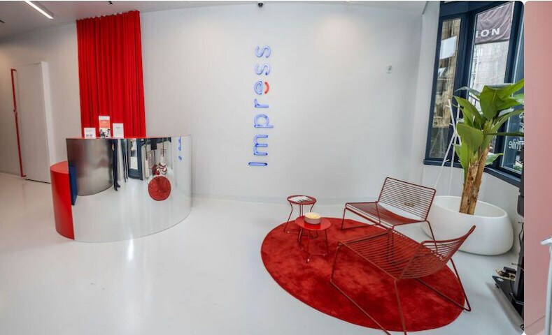 More Photos Of 9 W 19th St, New York Storefront Retail Residential For Lease