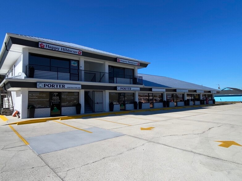 More Photos Of 3579 S Access Rd, Englewood Loft Creative Space For Sale